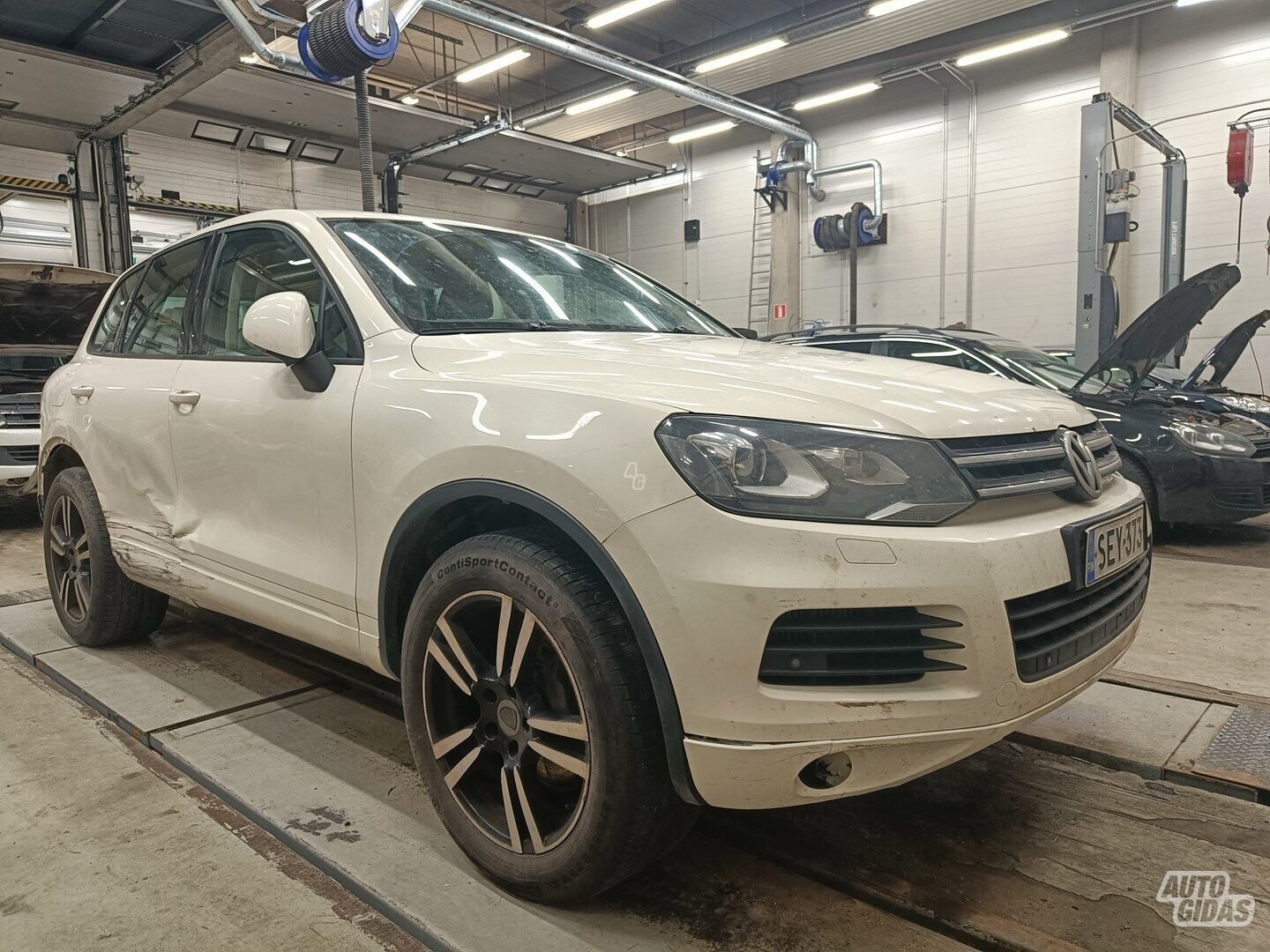 Volkswagen Touareg 2011 m Visureigis / Krosoveris