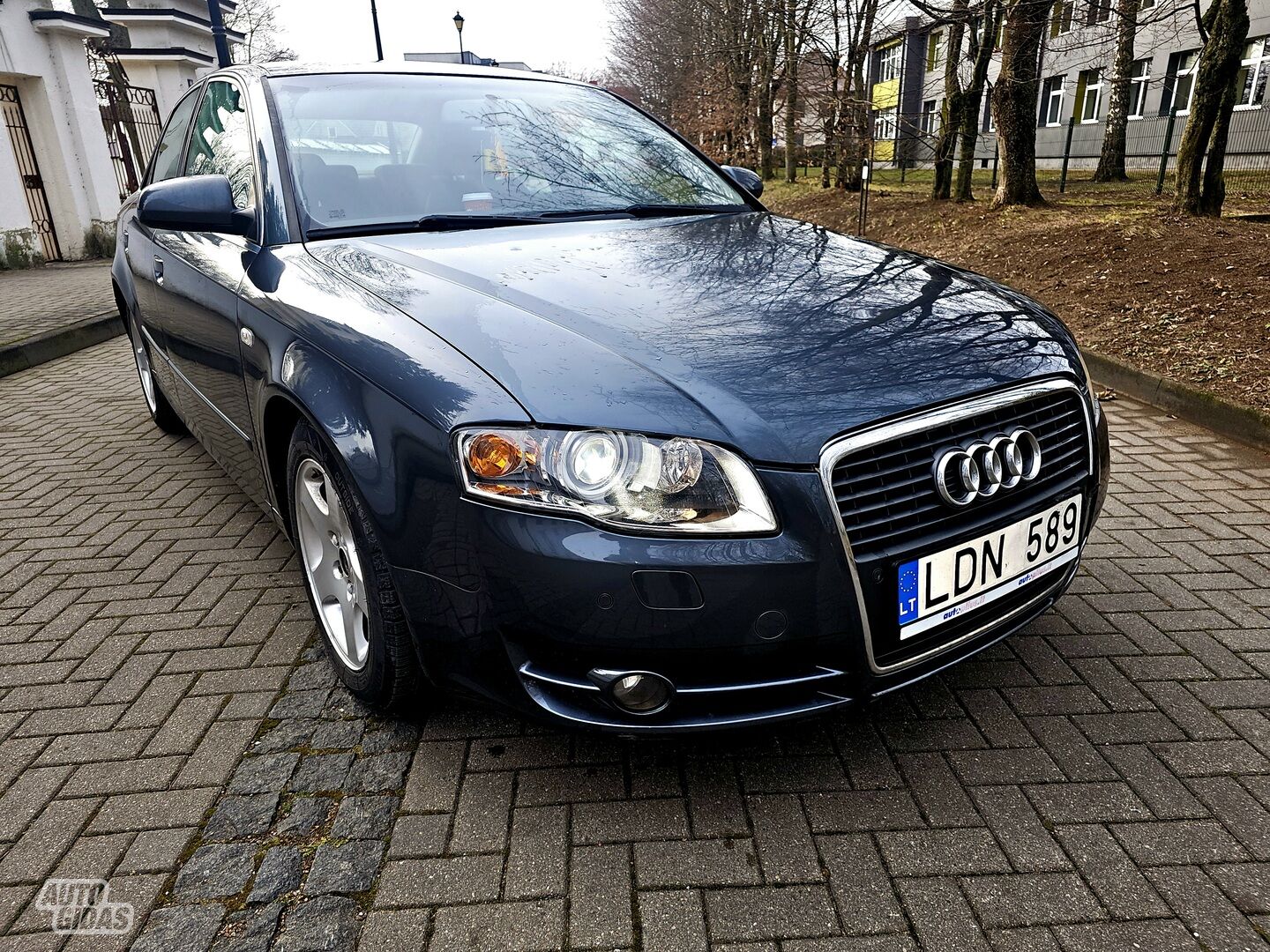 Audi A4 2006 г Седан