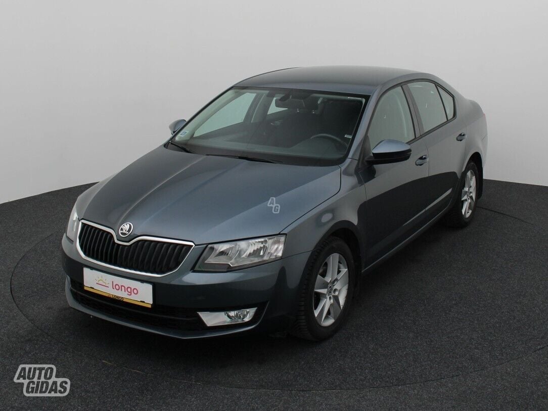 Skoda Octavia 2015 y Sedan