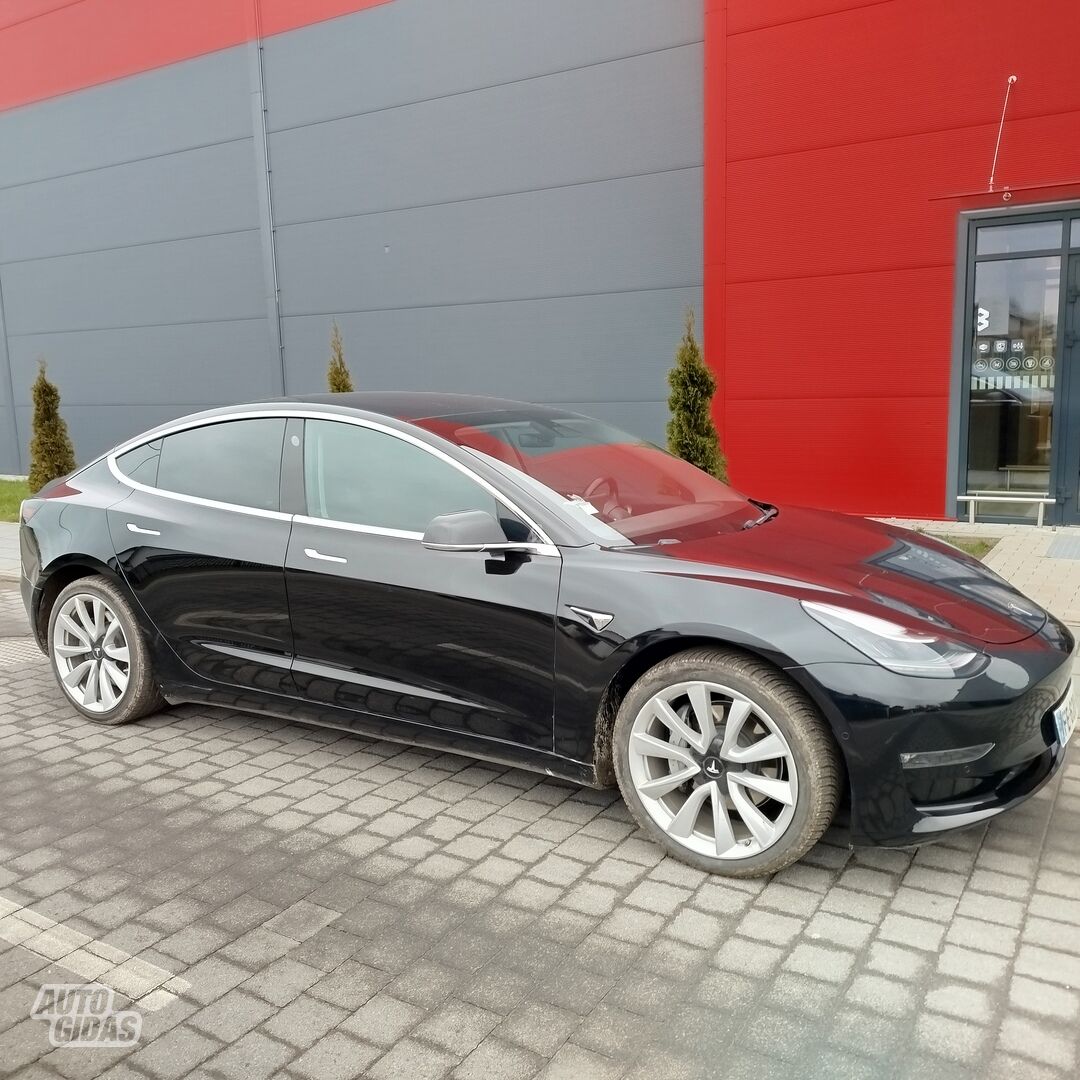 Tesla Model 3 2019 y Sedan