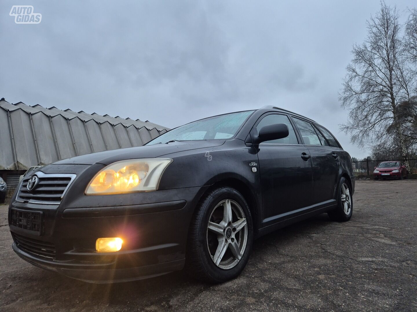 Toyota Avensis 2005 m dalys