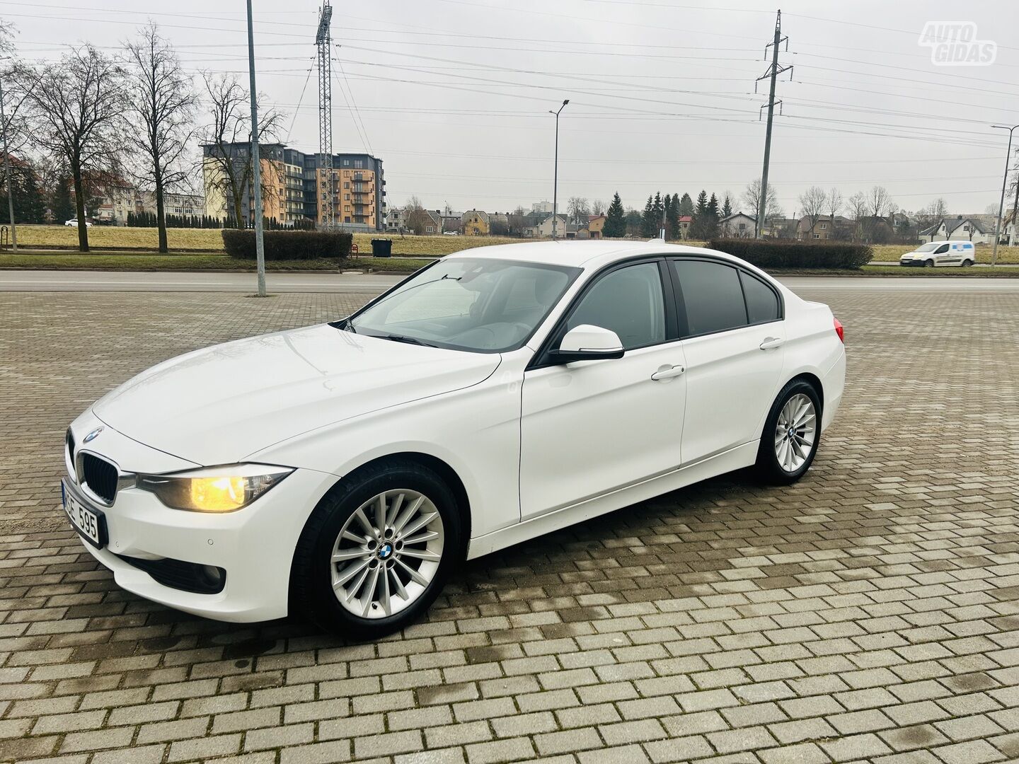 Bmw 320 2014 y Sedan