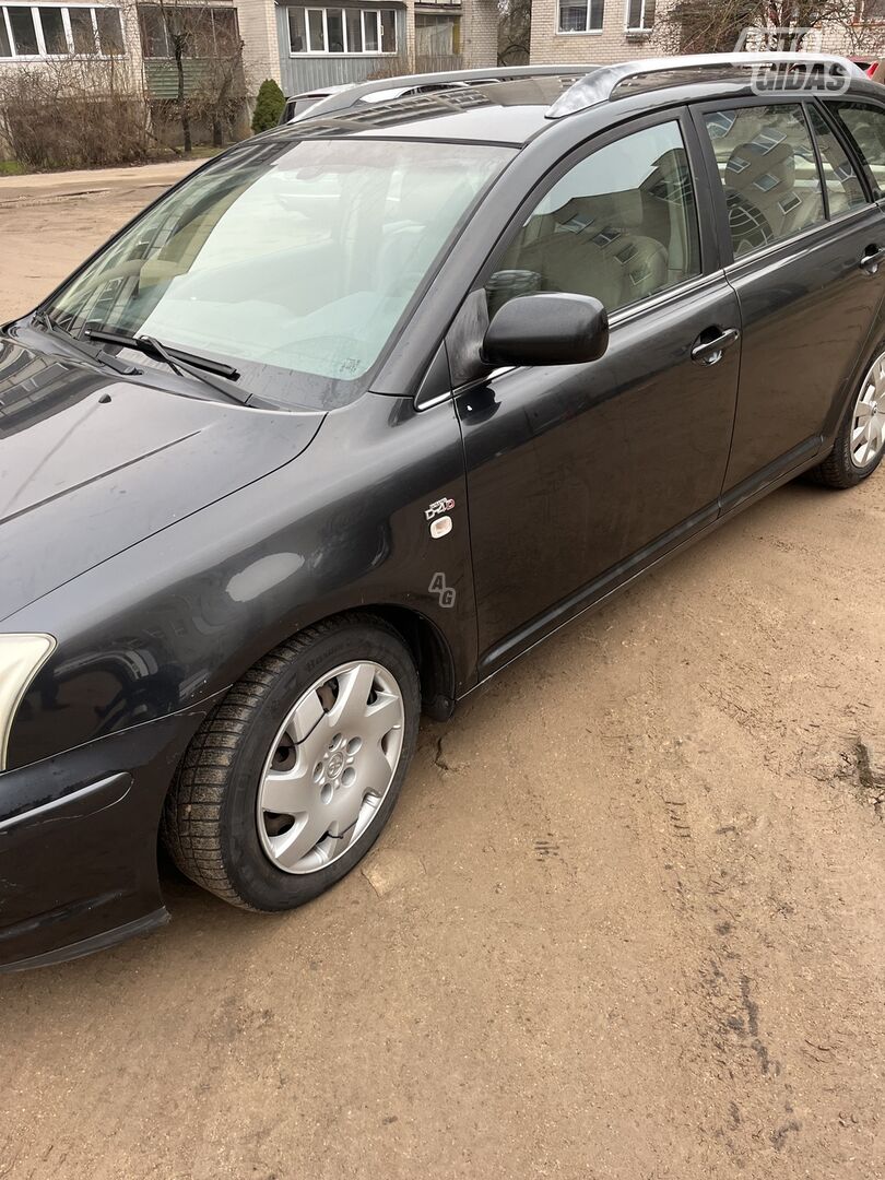 Toyota Avensis 2004 г Универсал