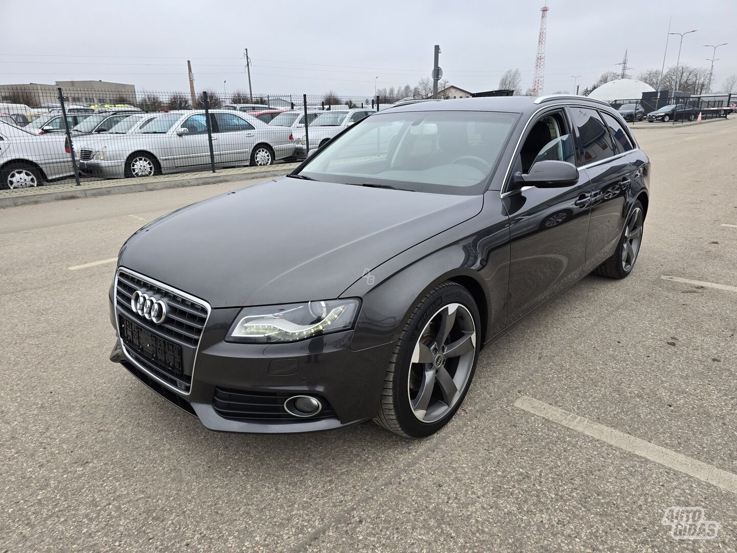 Audi A4 2011 г Универсал