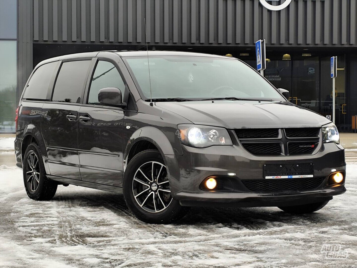 Dodge Grand Caravan 2016 y Off-road / Crossover