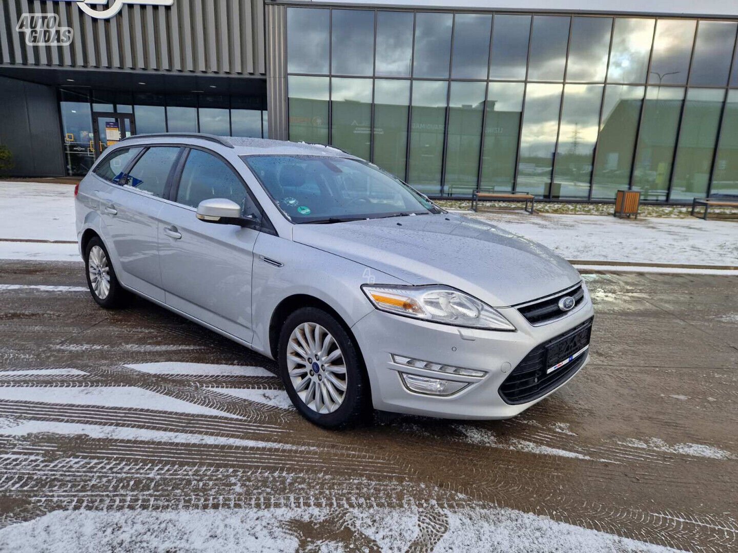 Ford Mondeo 2013 y Wagon