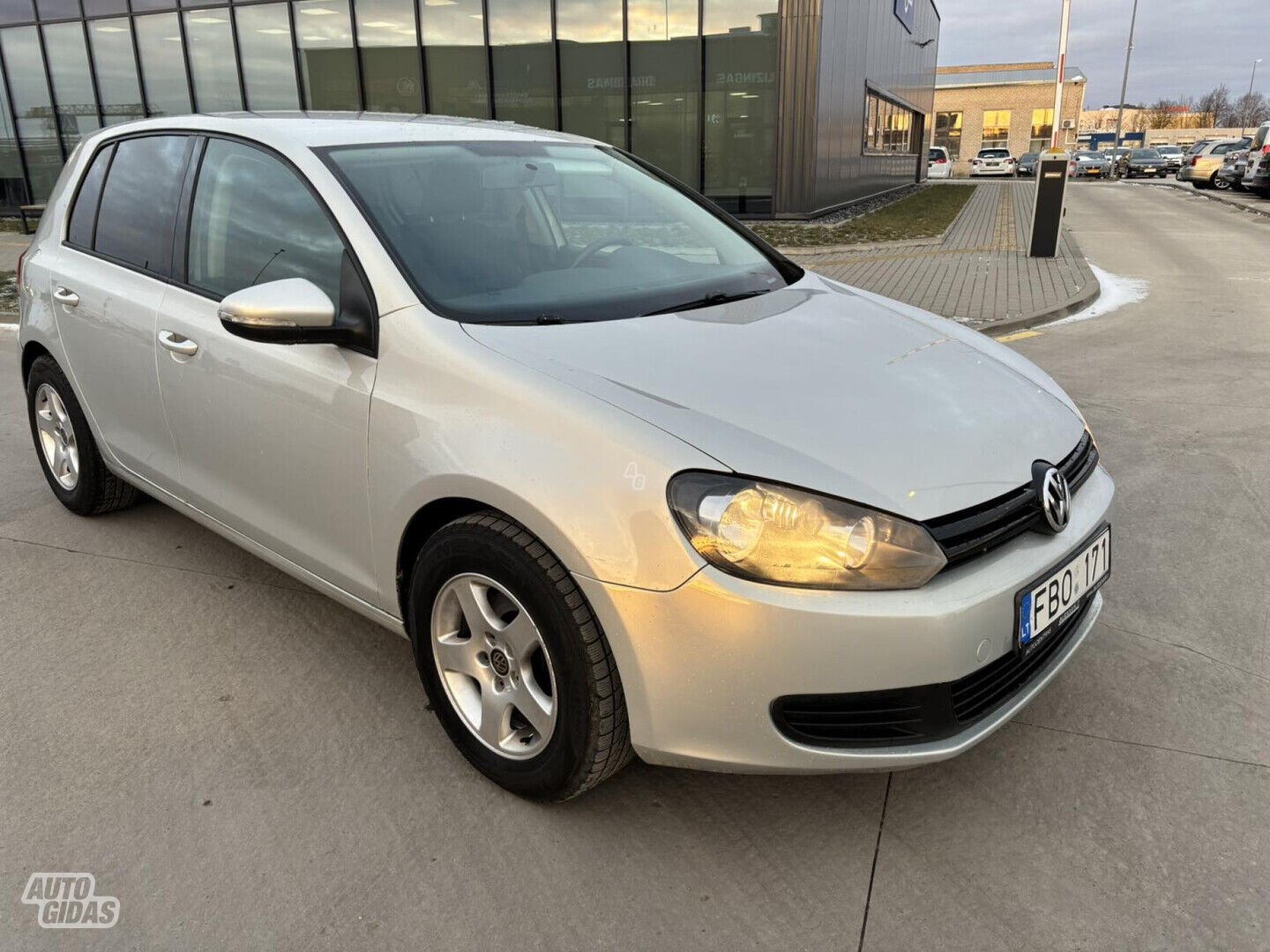 Volkswagen Golf 2010 y Hatchback