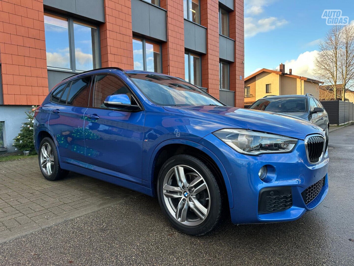 Bmw X1 2016 y Off-road / Crossover