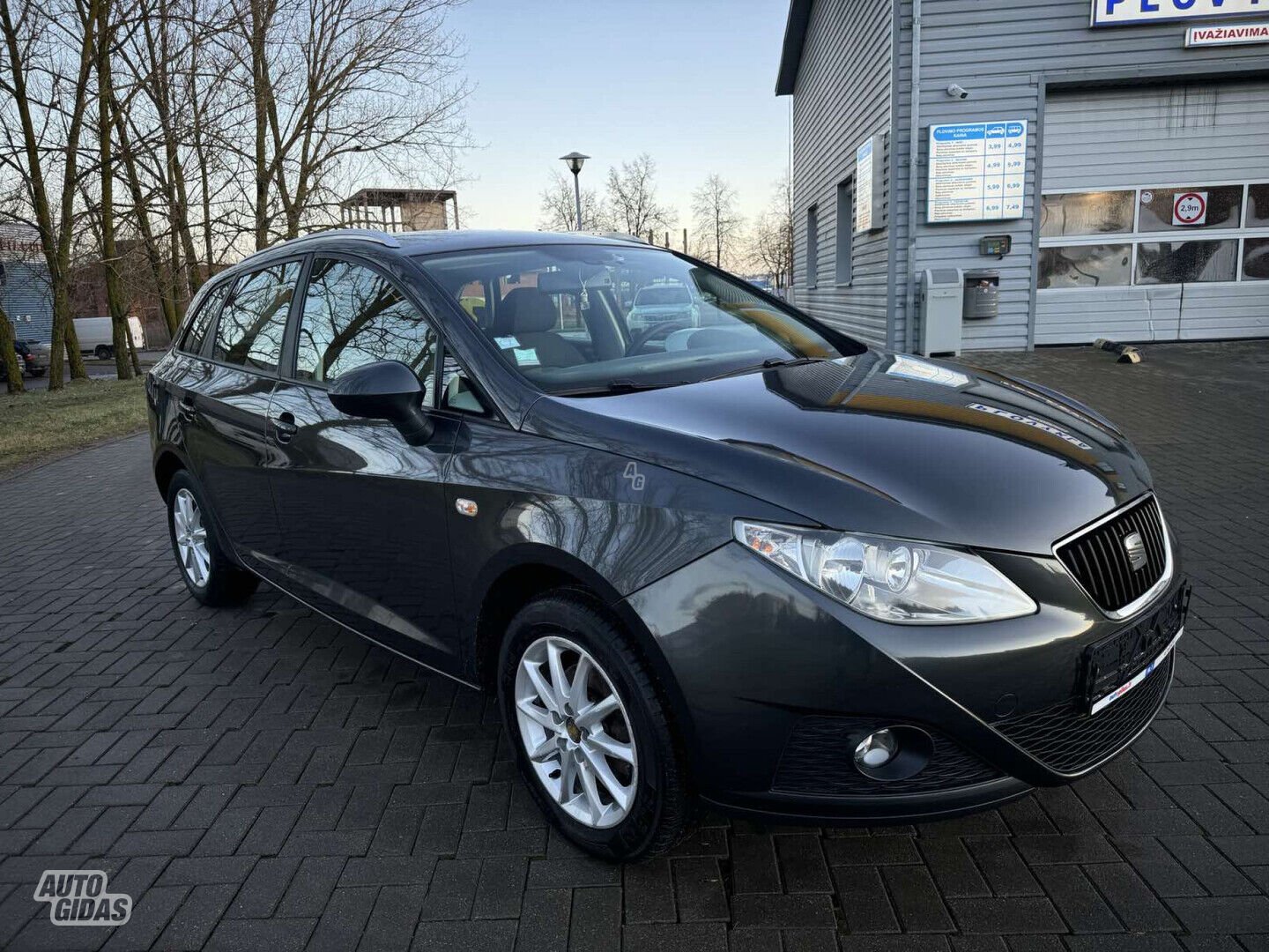 Seat Ibiza 2011 г Универсал