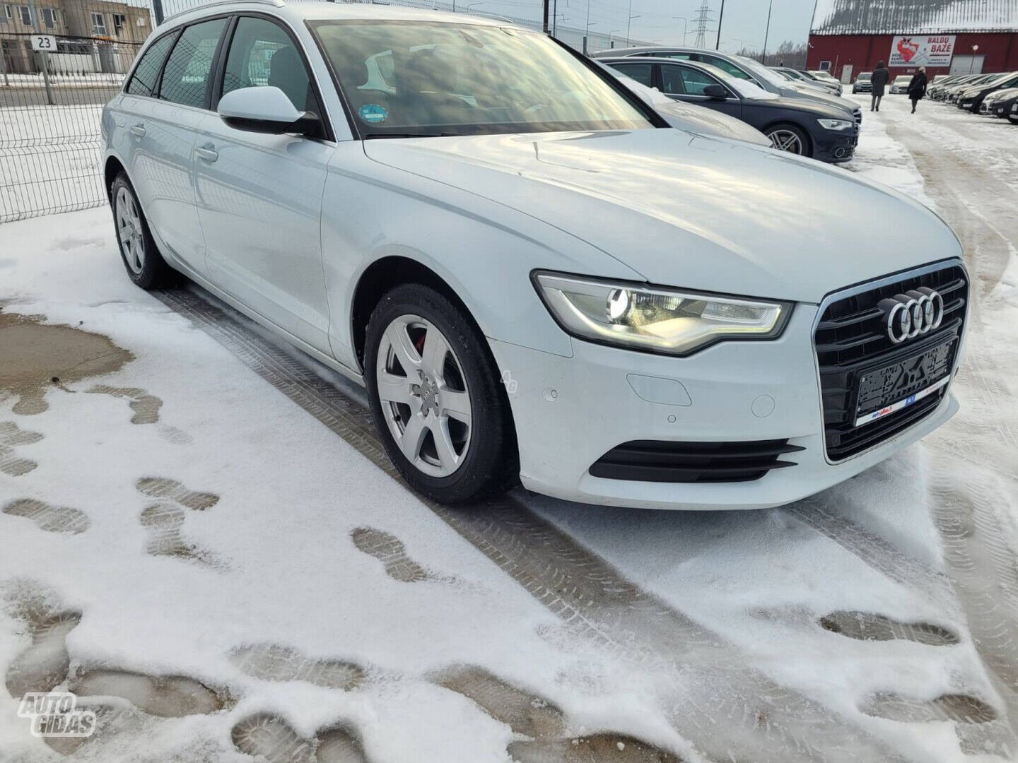 Audi A6 2014 г Универсал