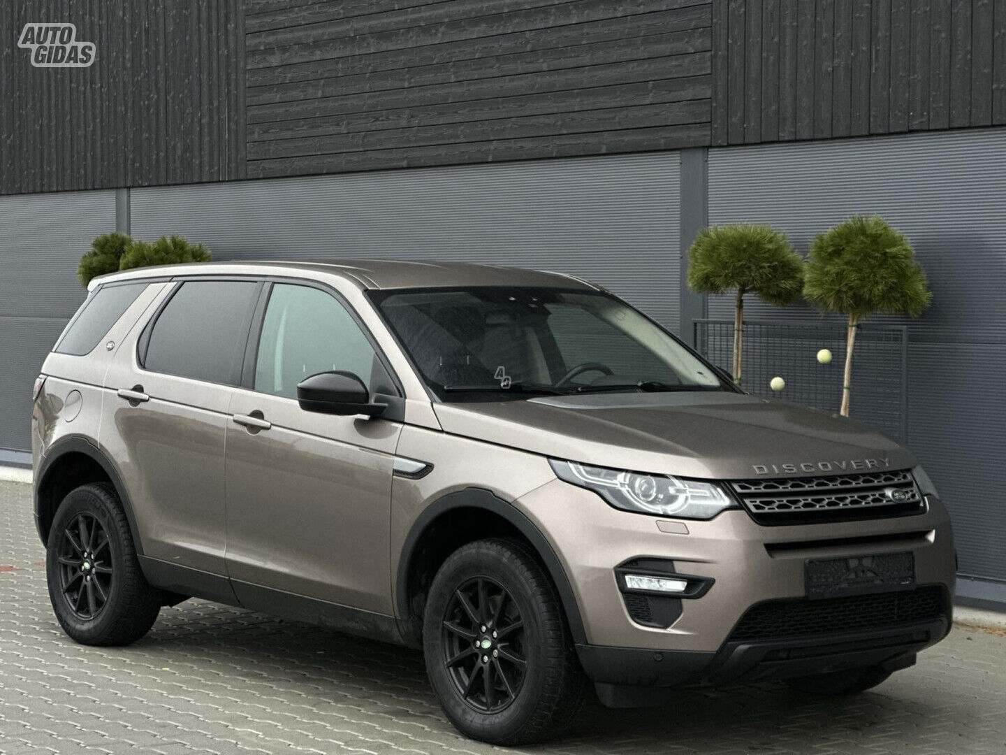 Land Rover Discovery Sport 2015 y Off-road / Crossover