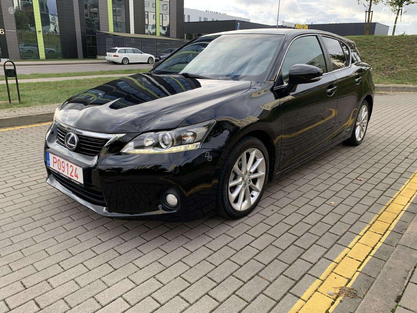 Lexus CT 200h 2011 г Хэтчбек