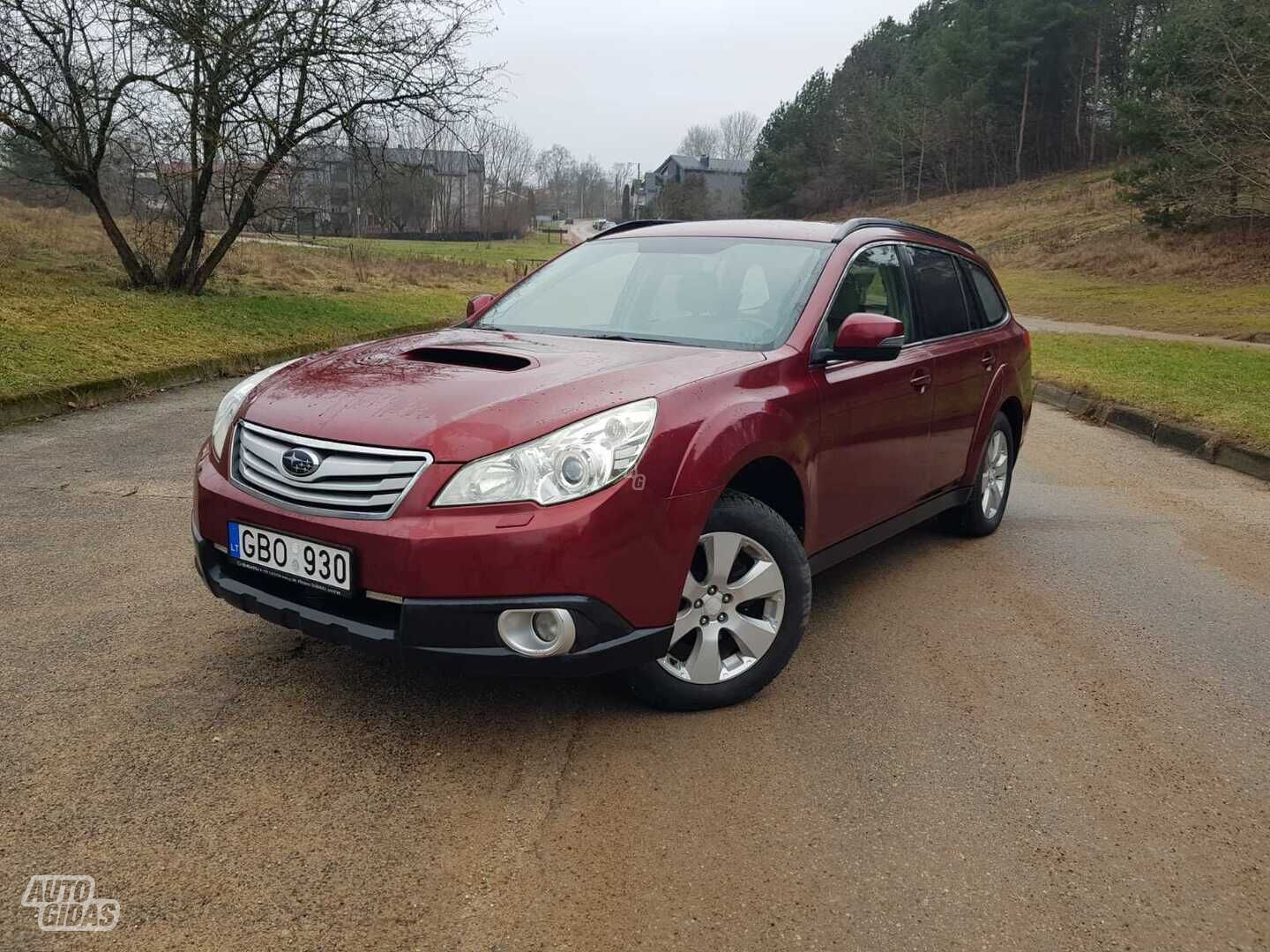 Subaru OUTBACK 2012 m Universalas