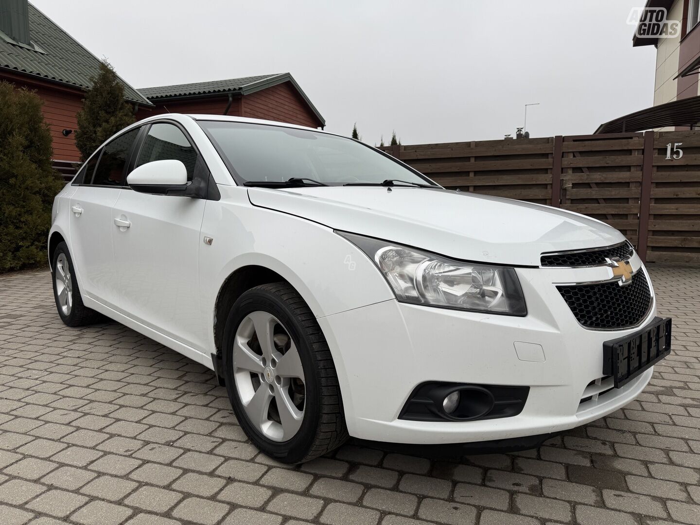 Chevrolet Cruze 2012 г Седан