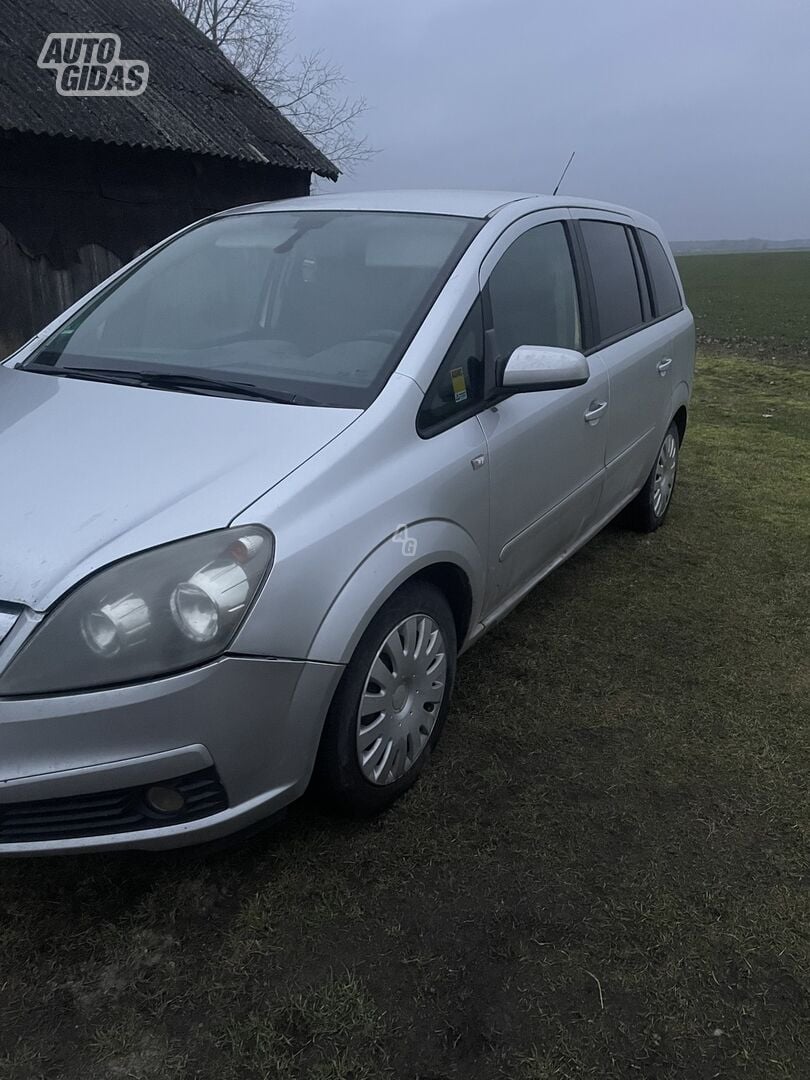 Opel Zafira 2007 г Минивэн