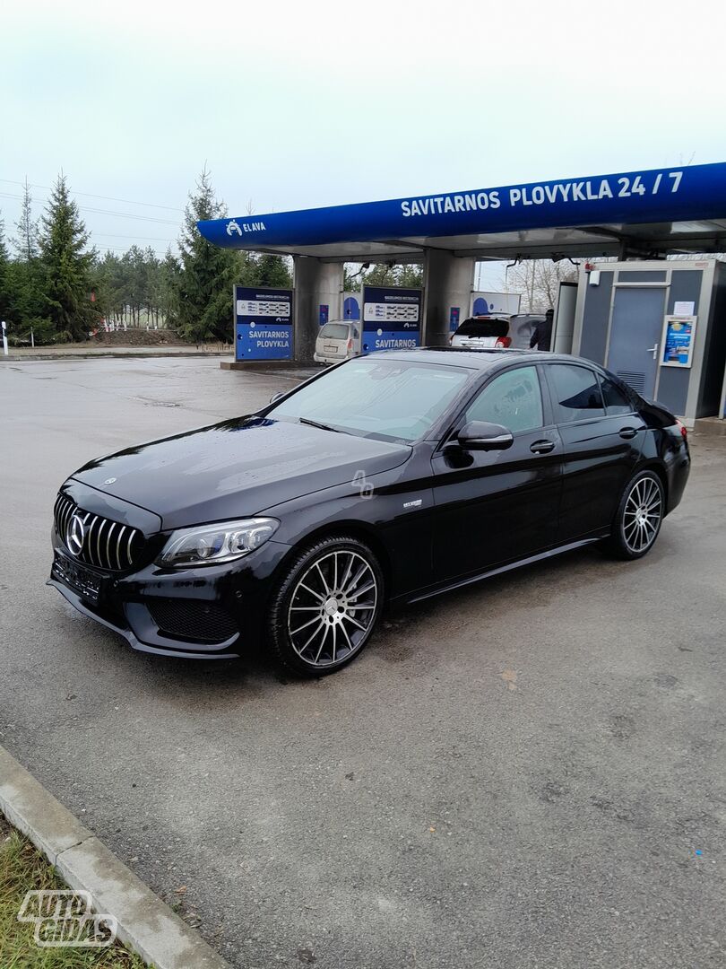 Mercedes-Benz C 43 AMG 2021 y Sedan