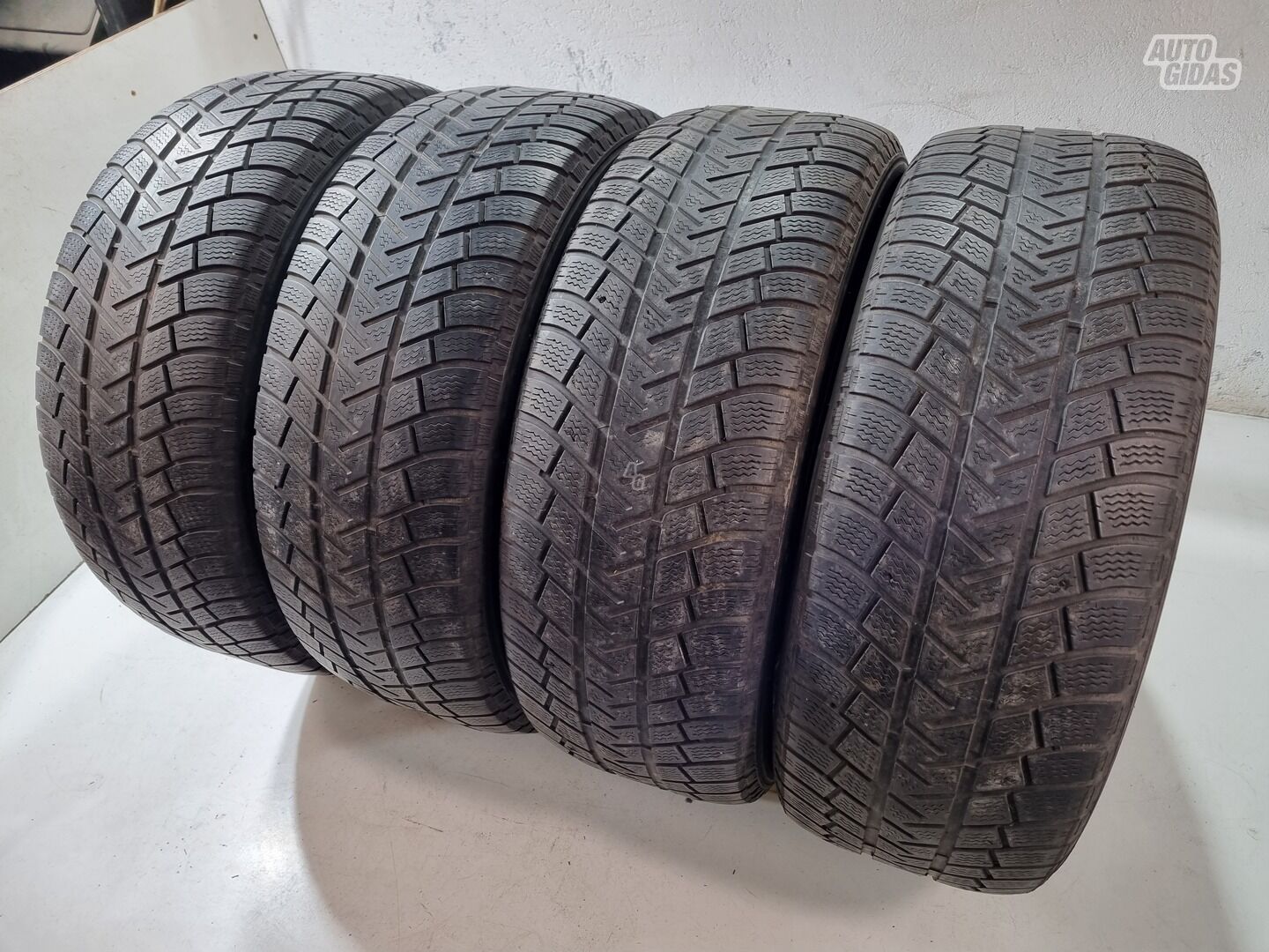 Michelin 4mm R19 žieminės padangos lengviesiems