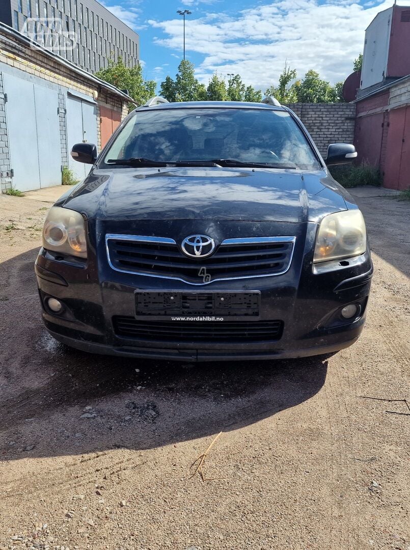 Toyota Avensis 2008 г запчясти