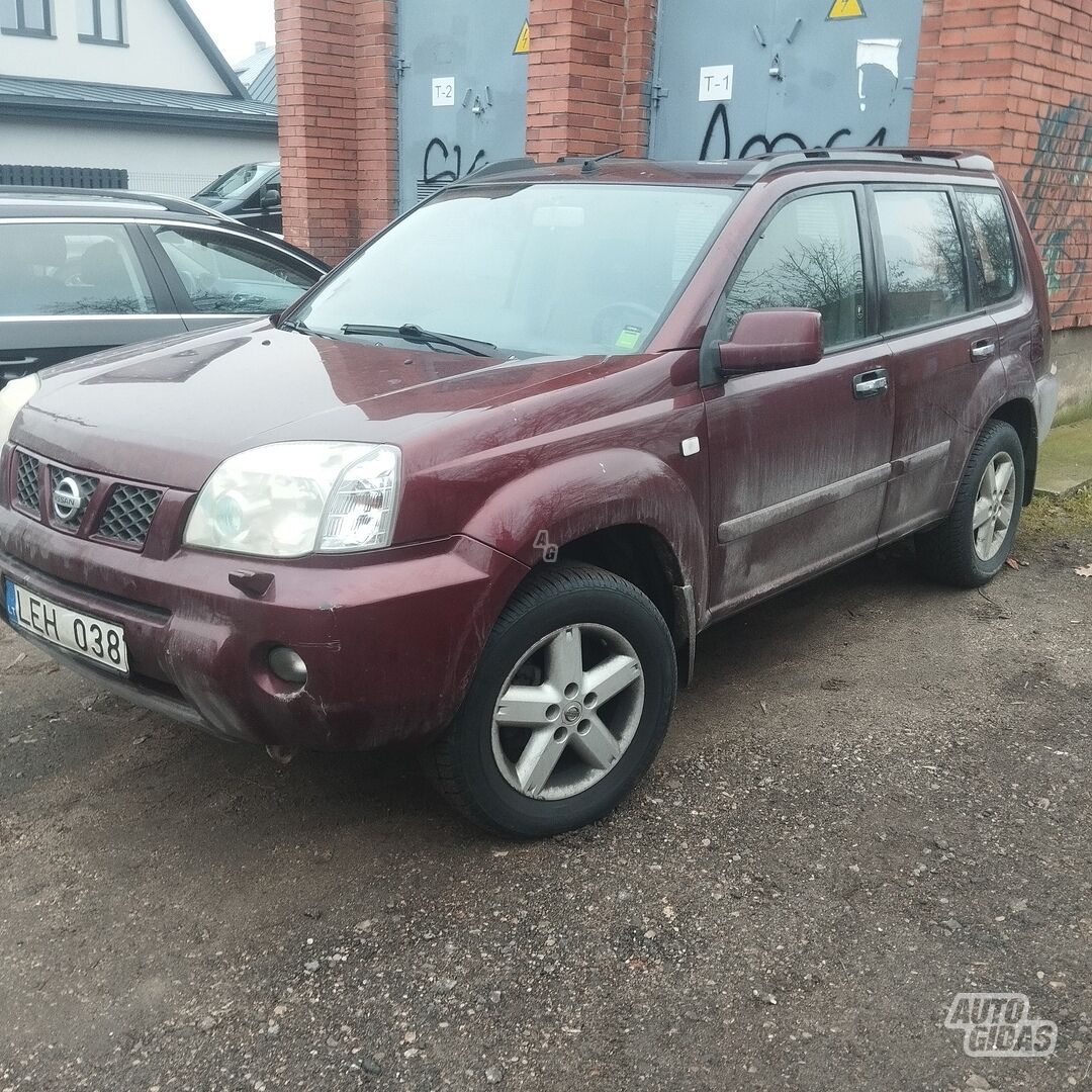 Nissan X-Trail 2005 г Внедорожник / Кроссовер