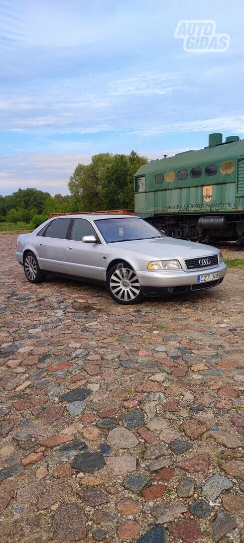 Audi A8 2001 г Седан