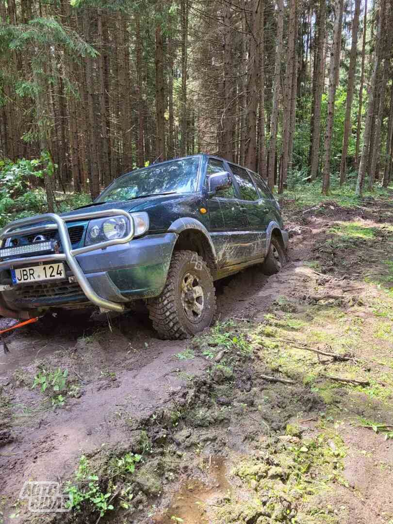 Nissan Terrano 2002 г Внедорожник / Кроссовер