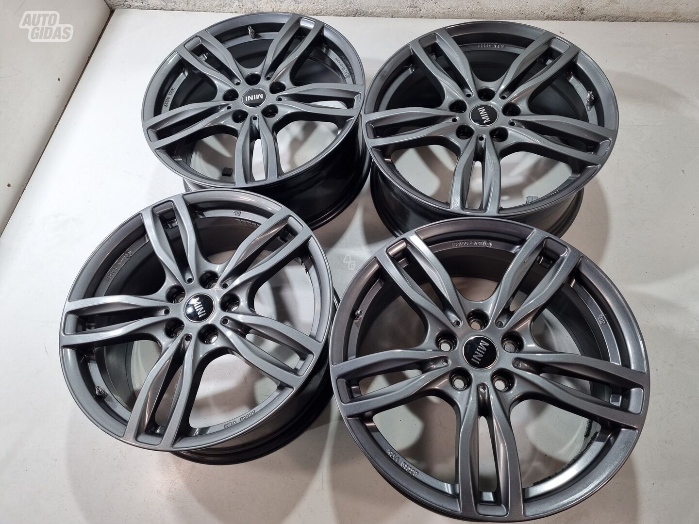 MINI R18 light alloy R18 rims