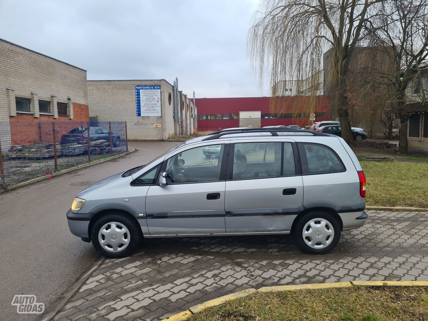 Opel Zafira 2000 г Минивэн