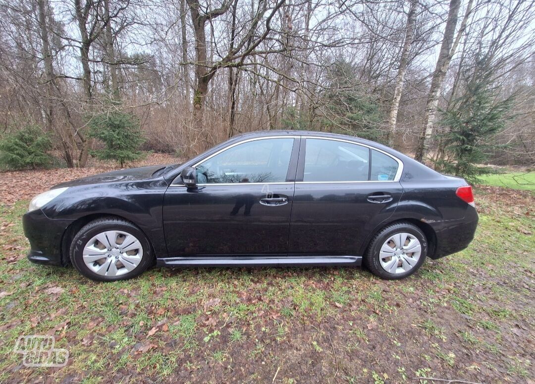 Subaru Legacy 2011 y Sedan