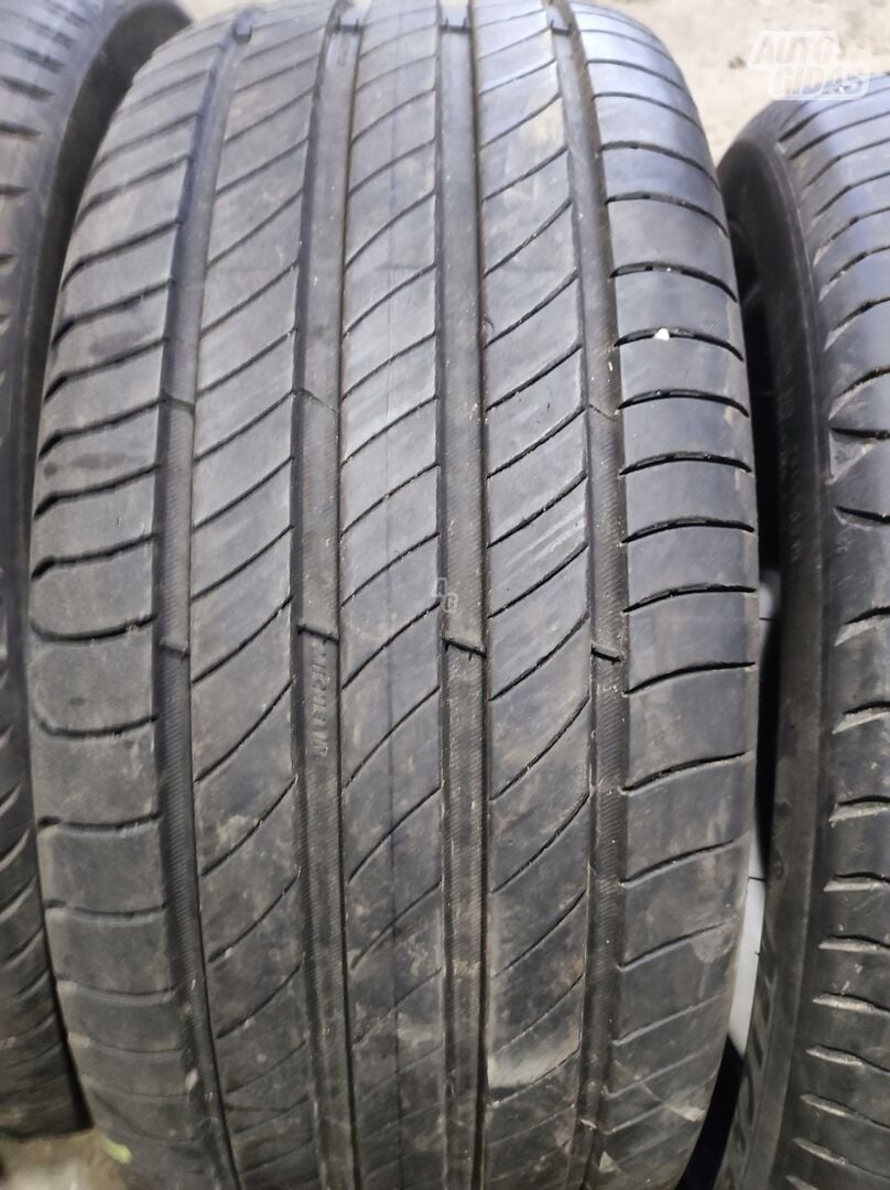 Michelin Primacy 4 R17 vasarinės padangos lengviesiems