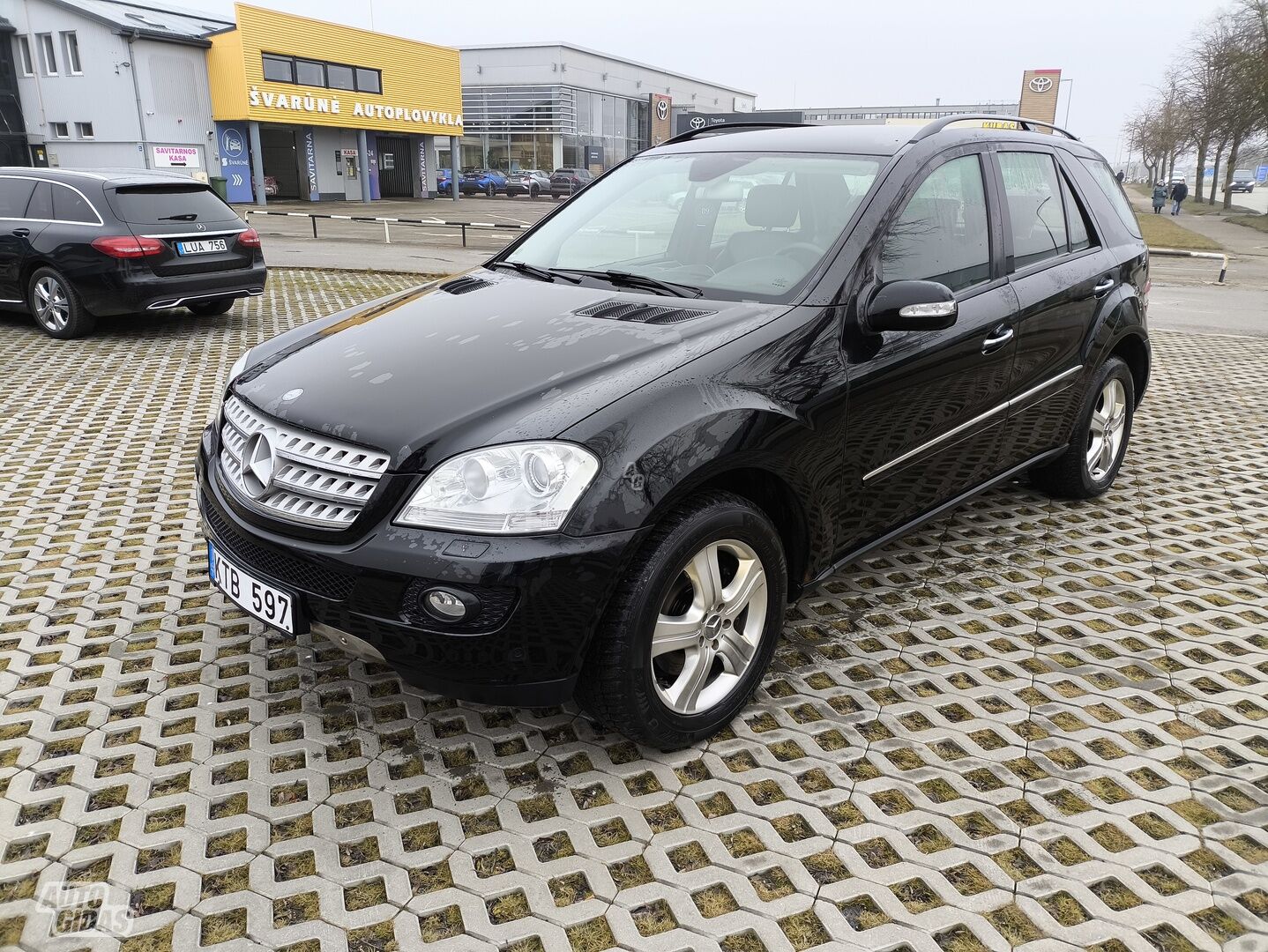 Mercedes-Benz ML 320 2006 y Off-road / Crossover