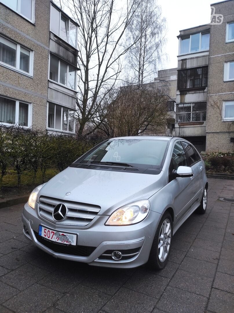 Mercedes-Benz B 170 2009 y Hatchback