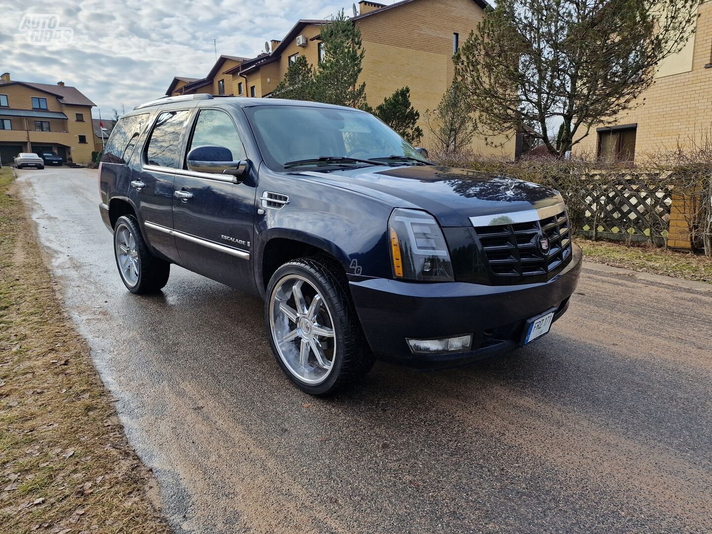 Cadillac Escalade 2009 m Visureigis / Krosoveris