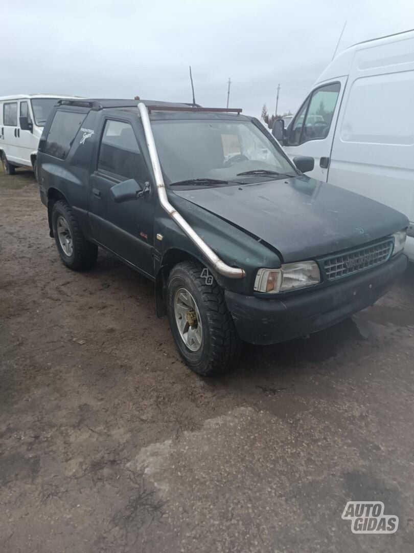 Opel Frontera 1996 y parts