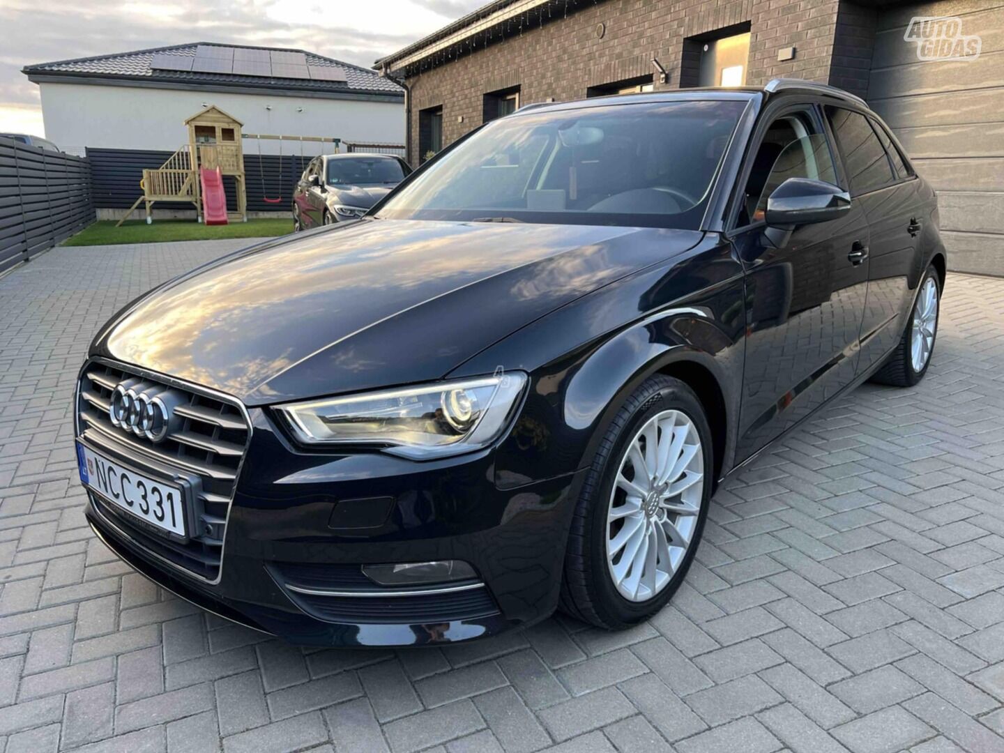 Audi A3 2013 г Хэтчбек