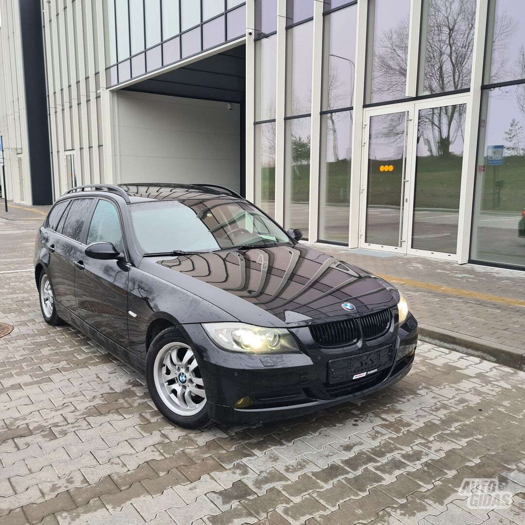 Bmw 320 2009 m Universalas