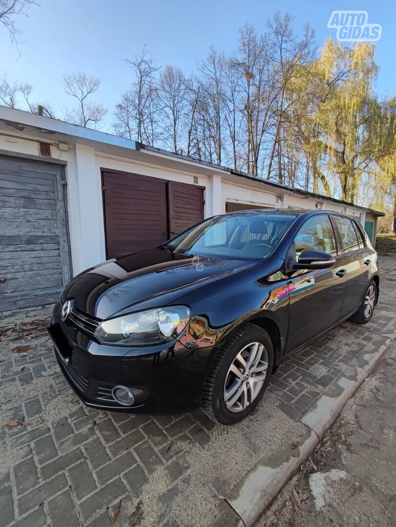 Volkswagen Golf 2010 y Hatchback