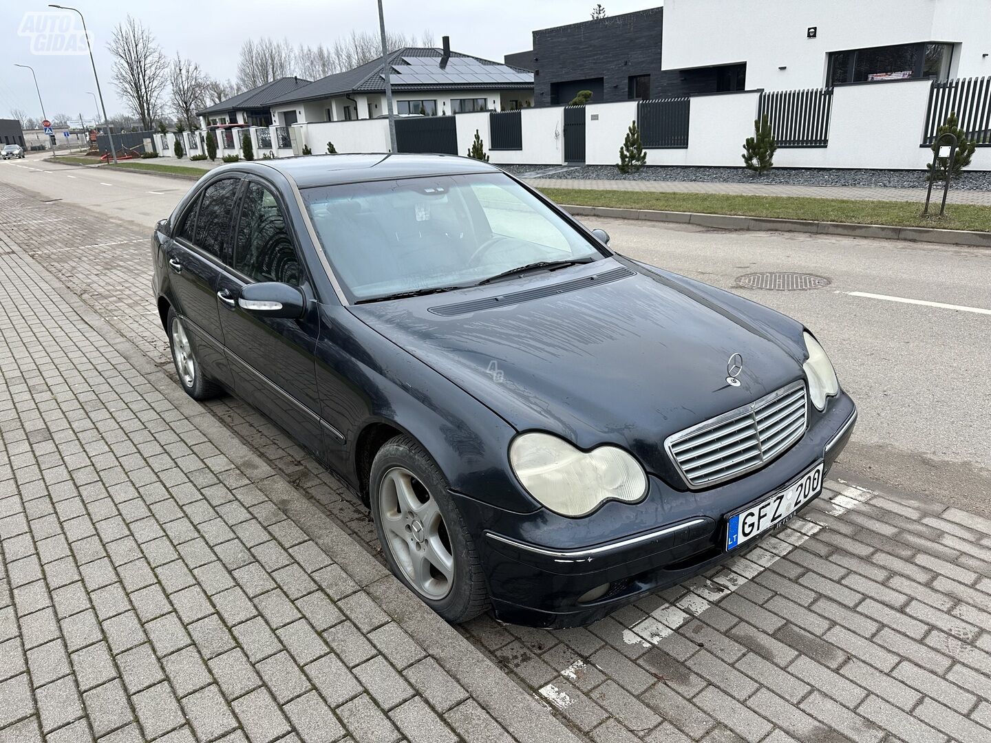 Mercedes-Benz C 200 2002 г Седан