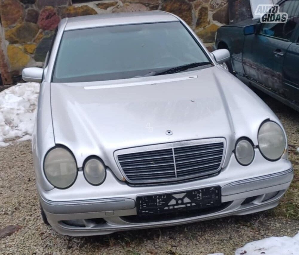 Mercedes-Benz E 220 CDI 2001 г