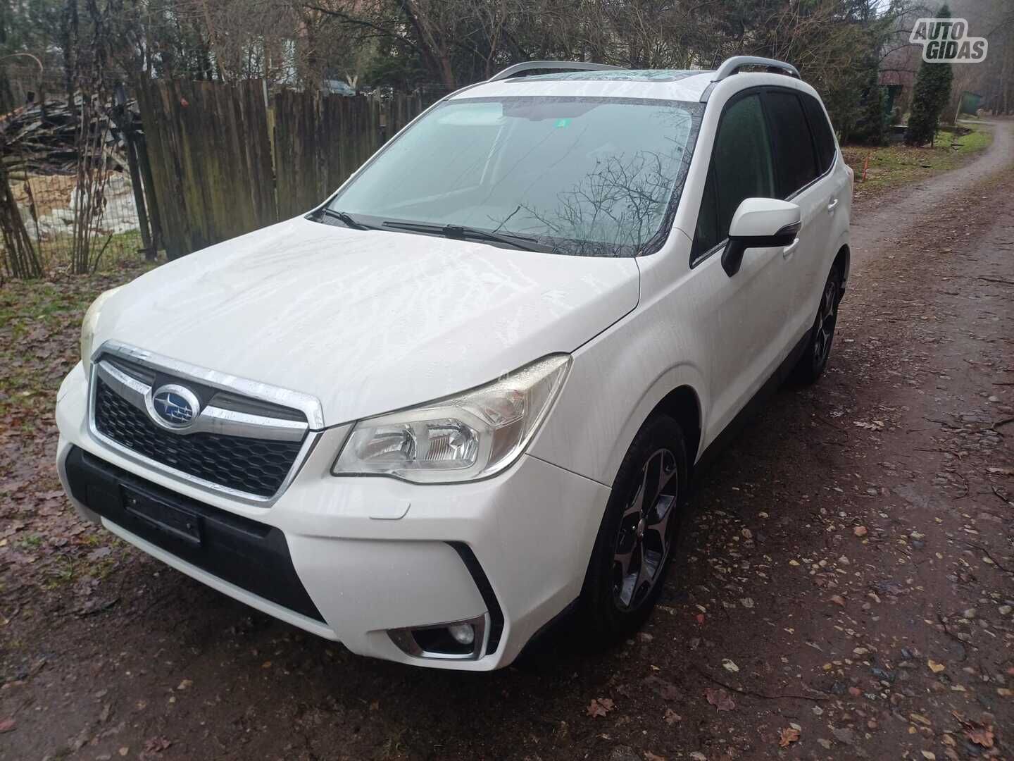 Subaru Forester 2014 y Off-road / Crossover