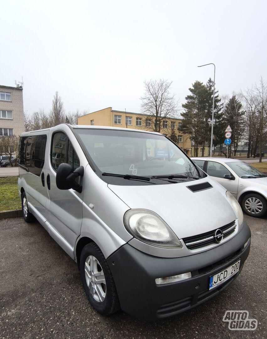 Opel Vivaro 2006 г Микроавтобус