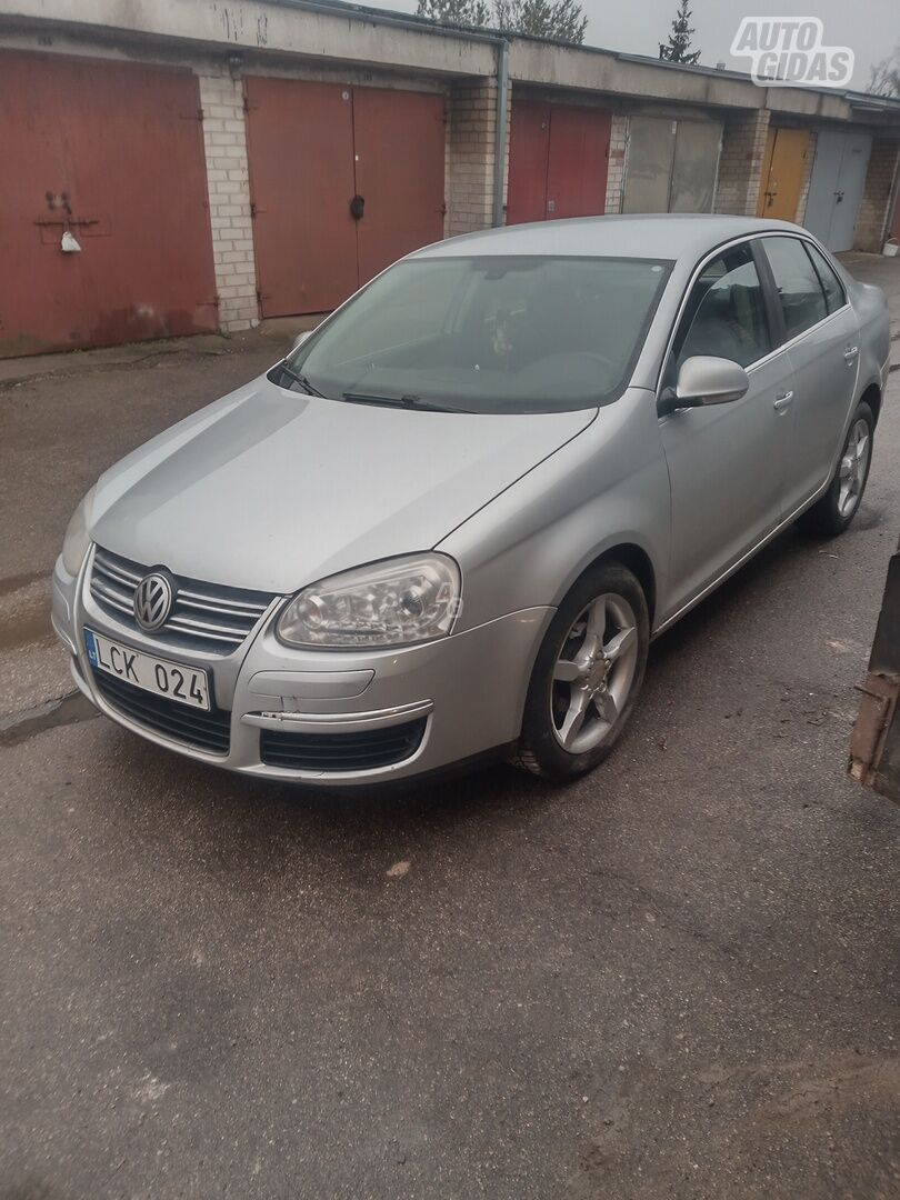 Volkswagen Jetta 2007 y Sedan