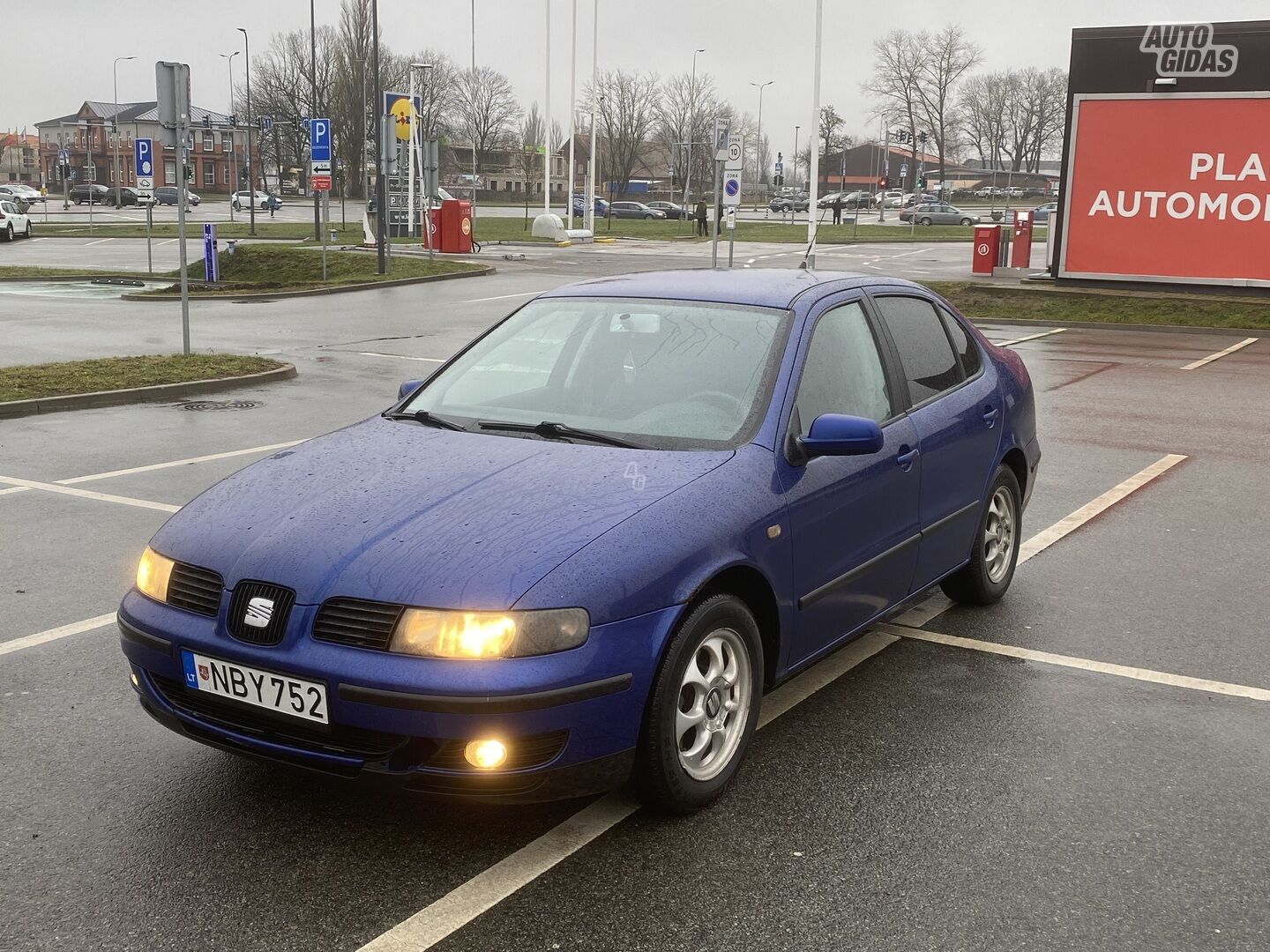 Seat Toledo 1999 г Седан