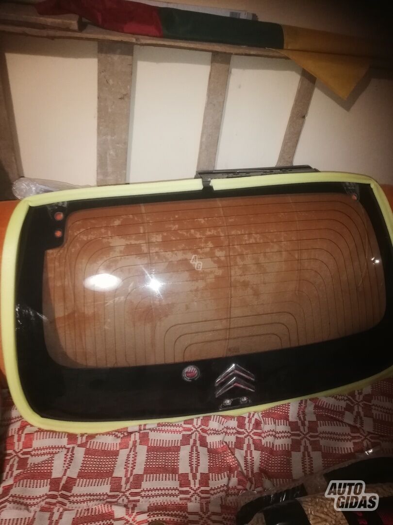 Kita salono detalė, Citroen C1 2013 г