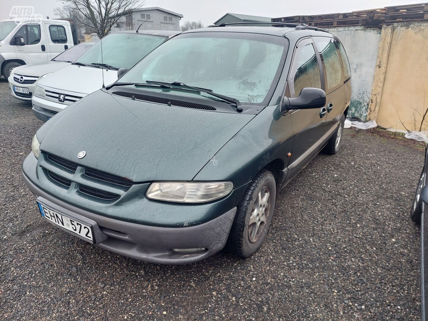 Chrysler Voyager 1999 г Минивэн