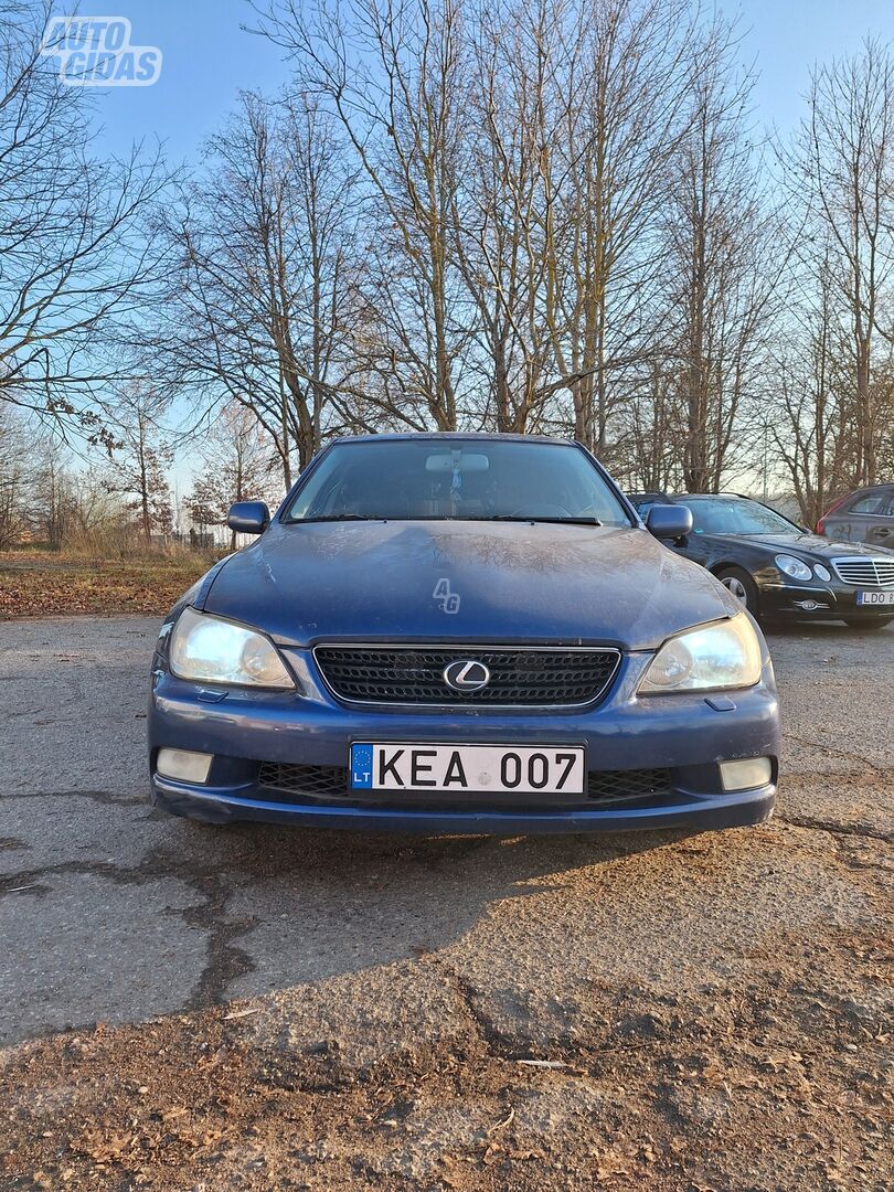 Lexus IS 300 2002 г Универсал