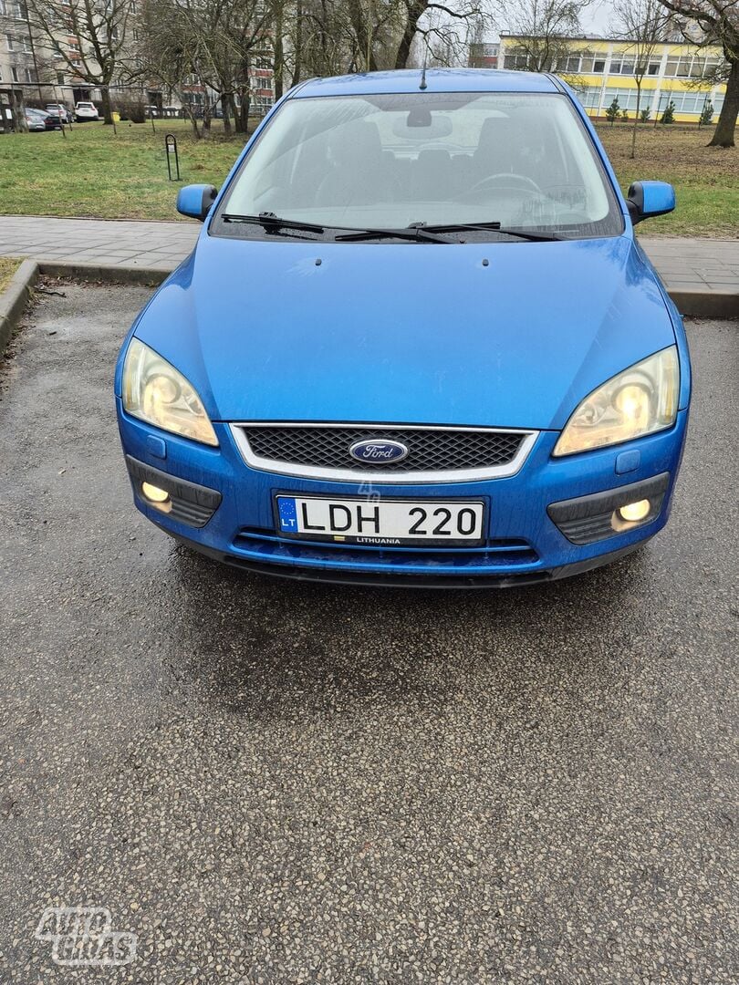 Ford Focus 2004 г Хэтчбек