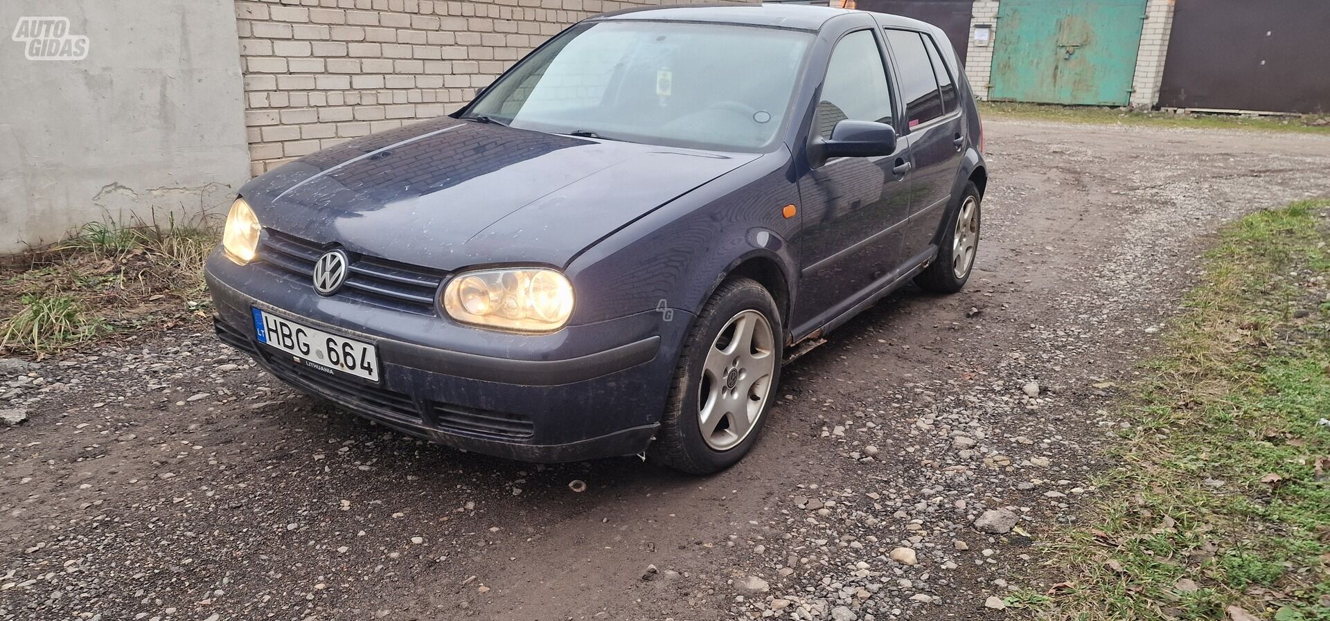 Volkswagen Golf IV 2000 г запчясти