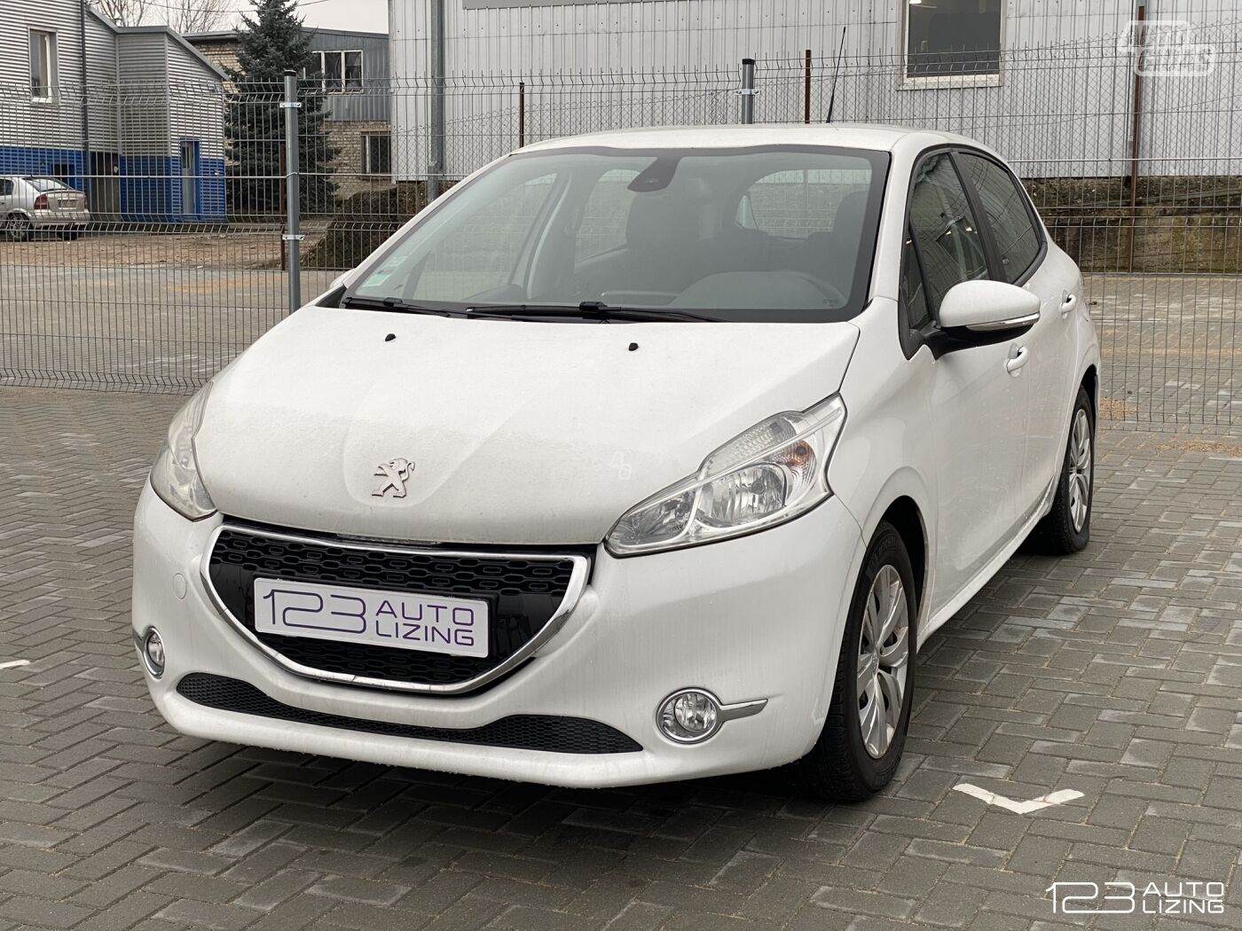 Peugeot 208 2014 y Hatchback