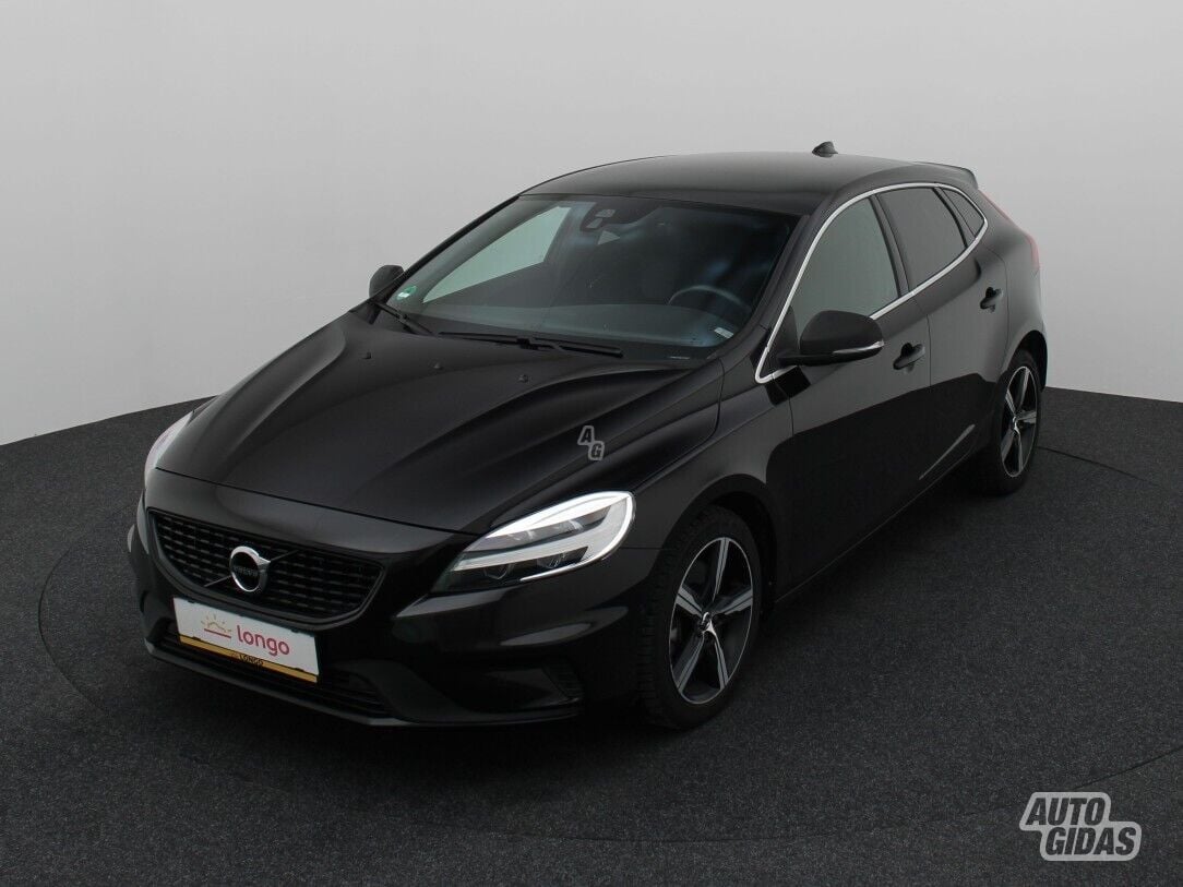 Volvo V40 2020 г Хэтчбек