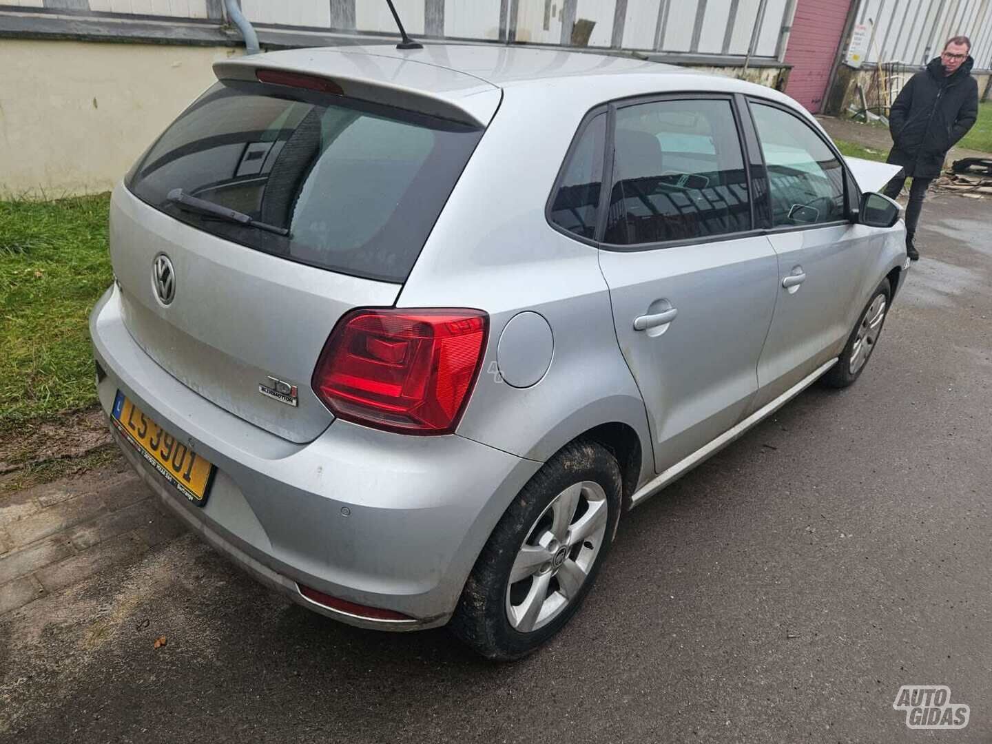 Volkswagen Polo 2015 г Хэтчбек